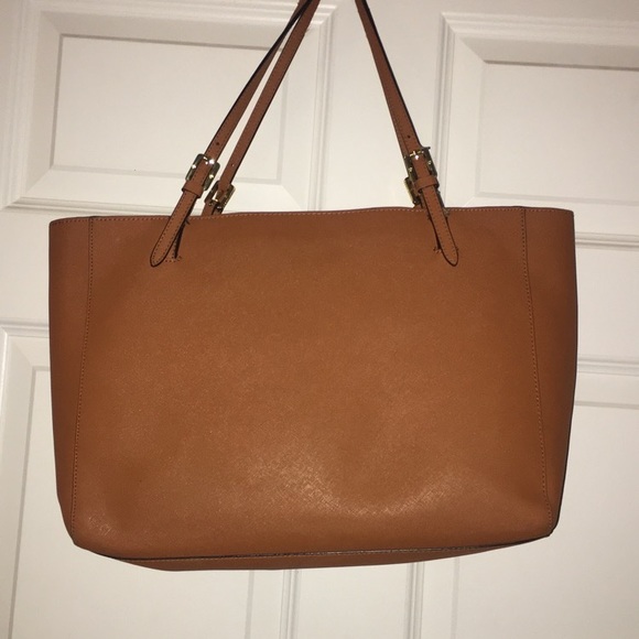 Tory Burch Yorke Buckle Tote - Picture 2 of 6